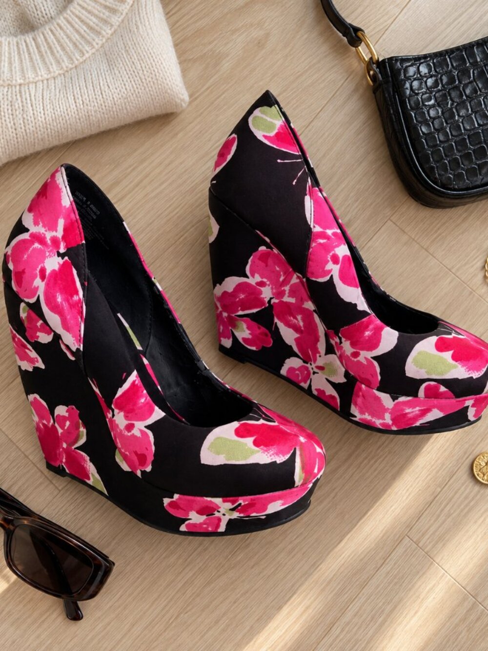 ✨Elle Jessica Floral Butterfly Platform Wedge Pumps Heels Size 7✨